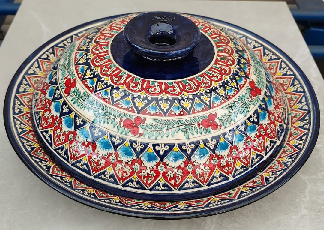 Raudonai mėlynas keramikinis indas su dangčiu (lėganas) 42 cm